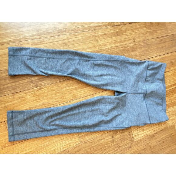 Athleta Ultimate Stash Pocket Capri Grey Heather NWOT Size XS Yoga Pilates Barre - Picture 5 of 11